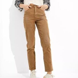 American Eagle Mom Straight Jean Corduroy brown pants size 00